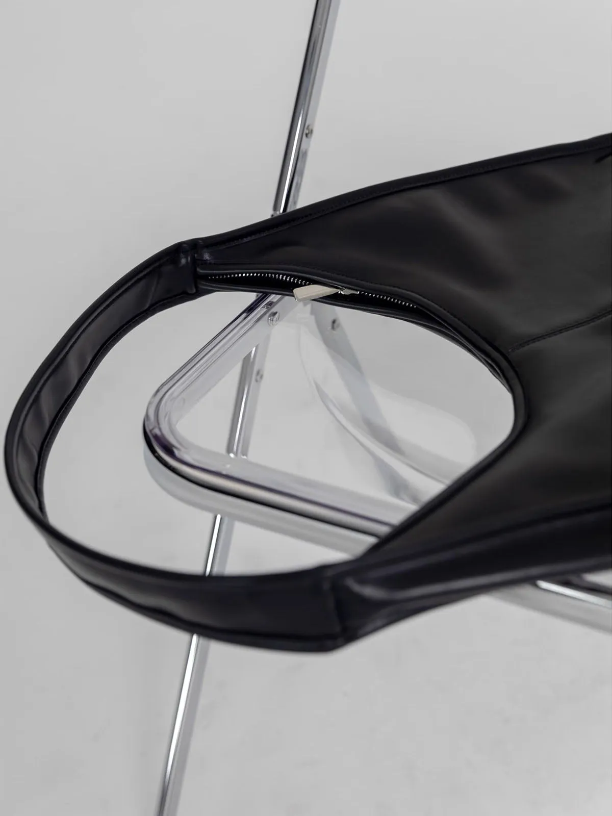 Large Capacity Egg-Shaped Silhouette Black Tote Bag