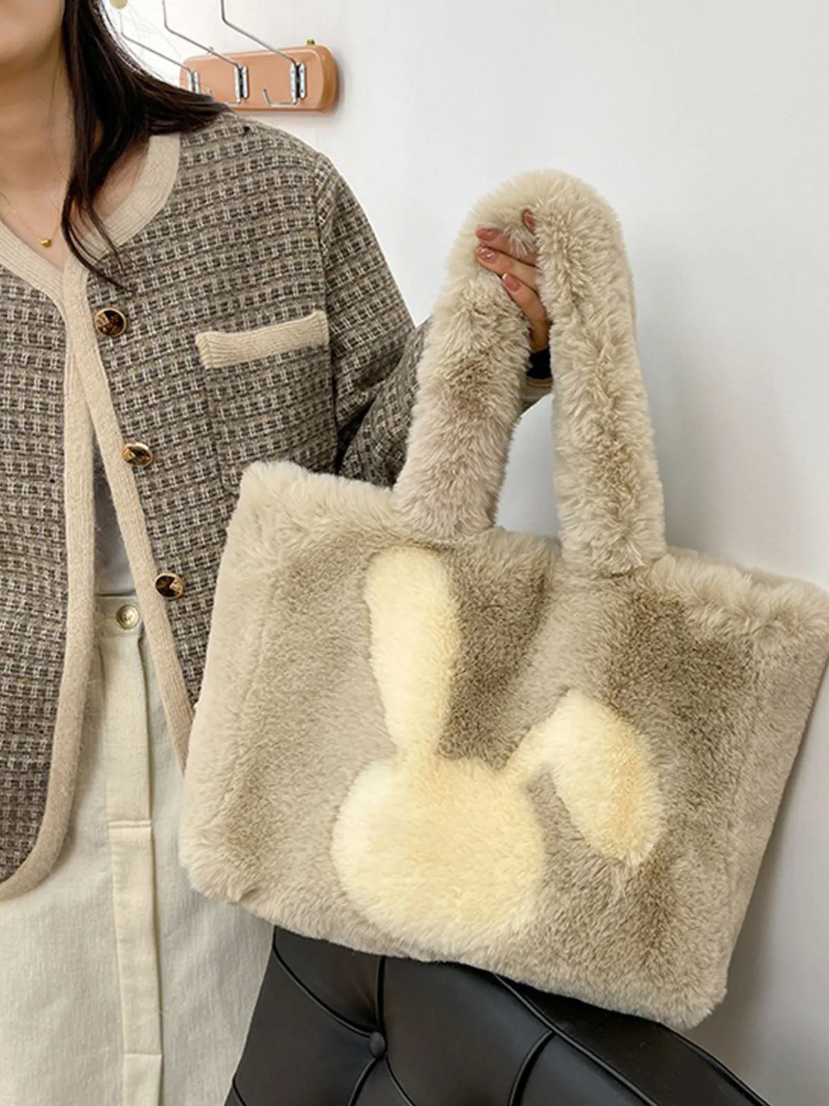 Winter Large Capacity Fluffy Tote Bag Rabbit Print Plush Shoulder Bag
